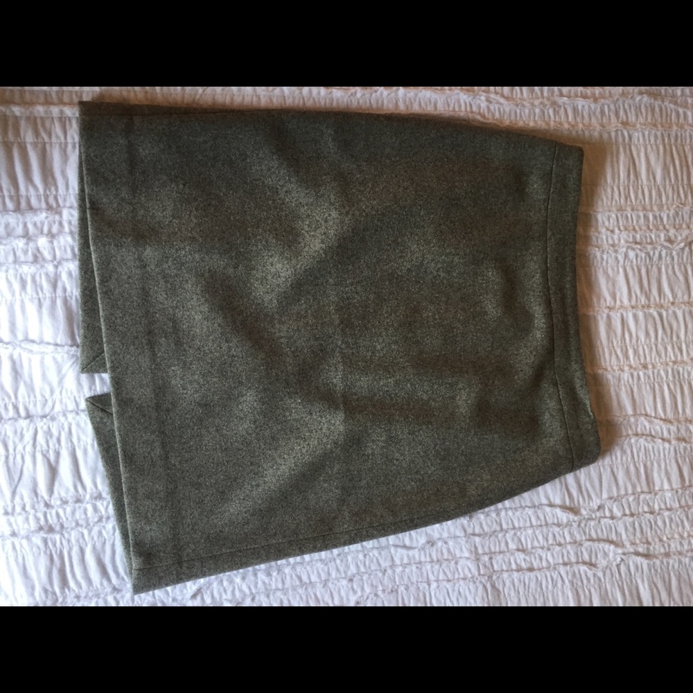 Like new jcrew wool pencil skirt